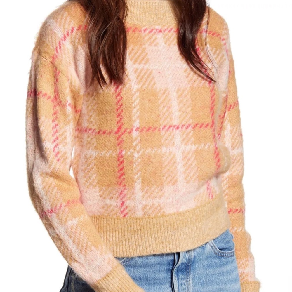 BP. Tan Pink Beige Nougat Dapper Plaid Print Crewneck Sweater Size Medium